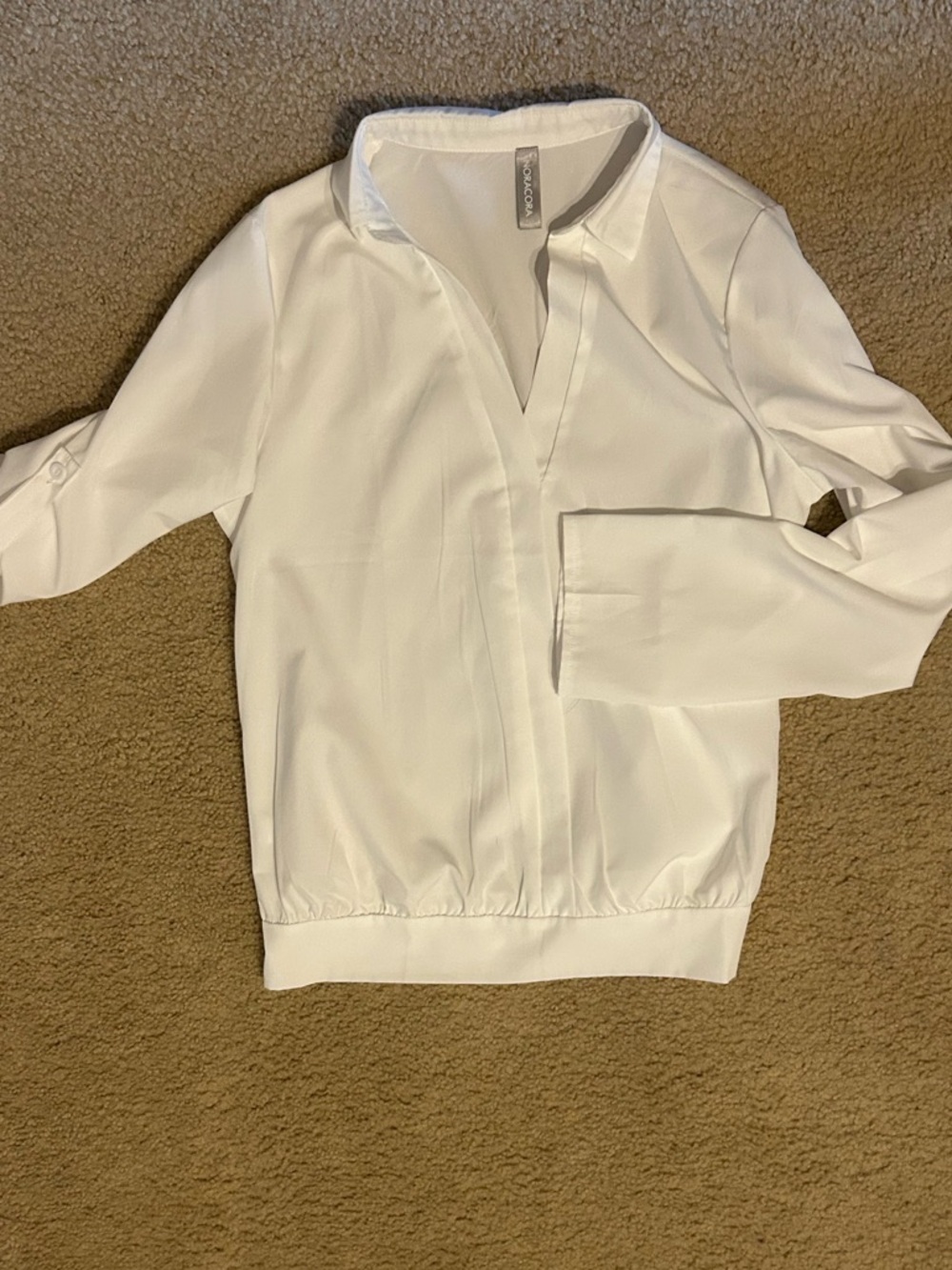 NWOT NoraCora Crisp White V-Neck Blouse
